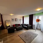 Appt 1 Chambre A 3 Min De La Gare Des Eaux-Vives