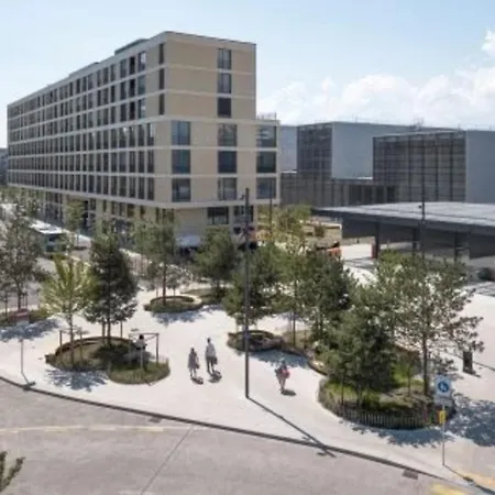 Appt 1 A 3 Min De La Gare Des Eaux-vives Appartement